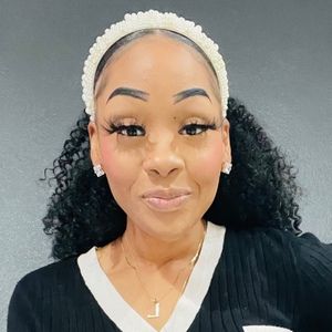 Meet your Posher, Annette